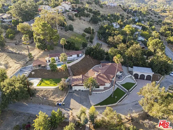 23911 Homezell Dr, Canoga Park, CA 91304