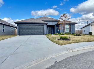 1001 Argonne Frst, Seguin, TX 78155