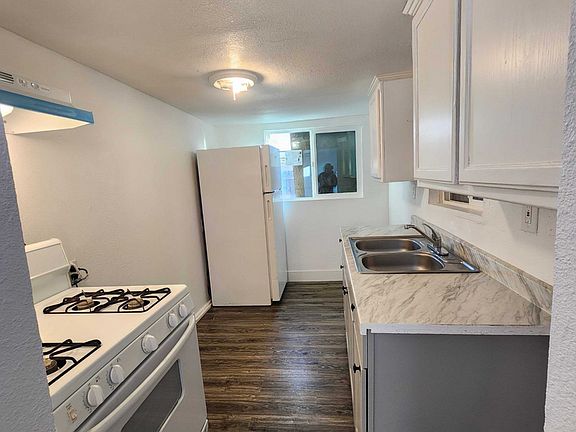 4th image of 710 Sequoia Dr #A