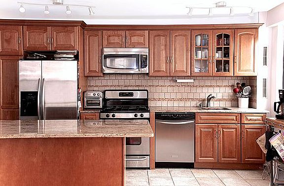3rd image of 210 Broadway APT H504