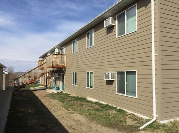 209 2nd St SE APT 1C