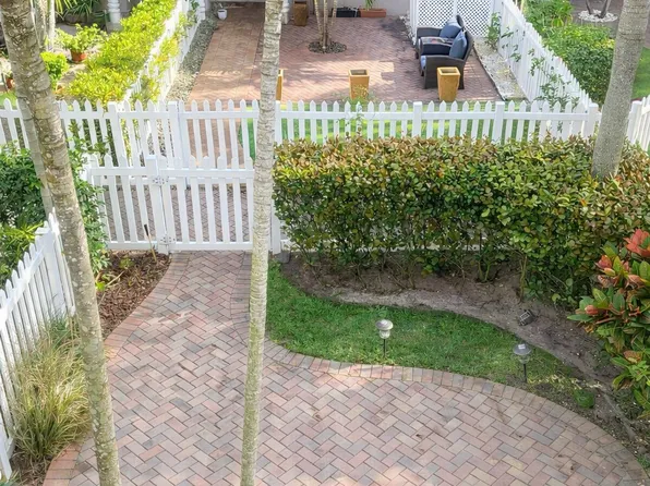 101 Ocean Cay Way, Hypoluxo, FL 33462