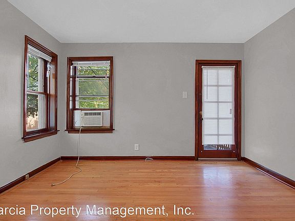 3rd image of 3400 Lawn Ave #65-1F