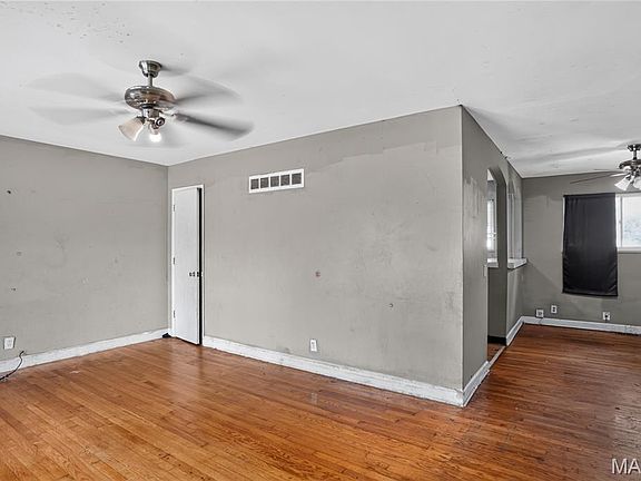 5th image of 2325 Patterson Rd