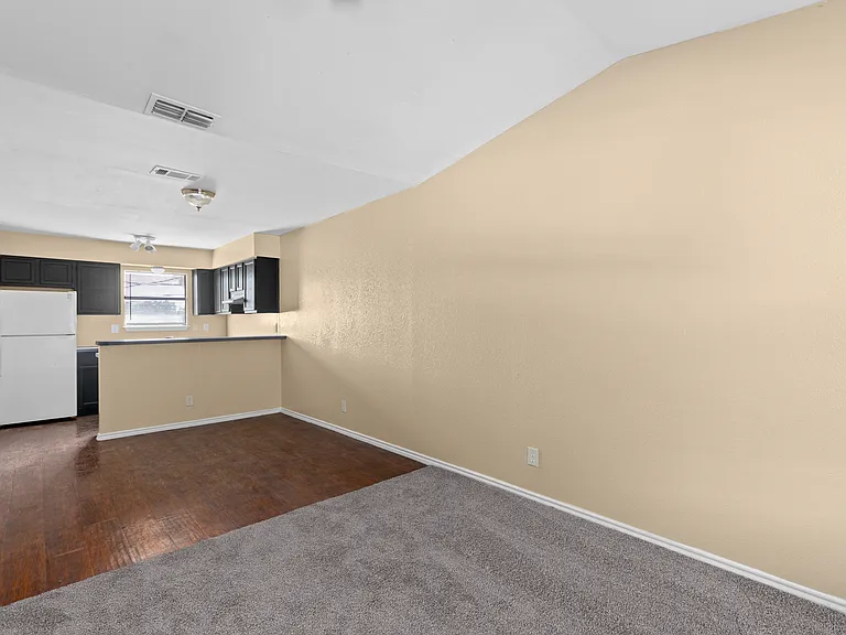 Northridge Apartments — Photo 14