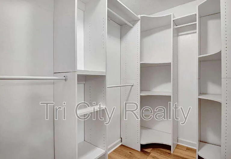 49 Montrose Ln — Photo 66
