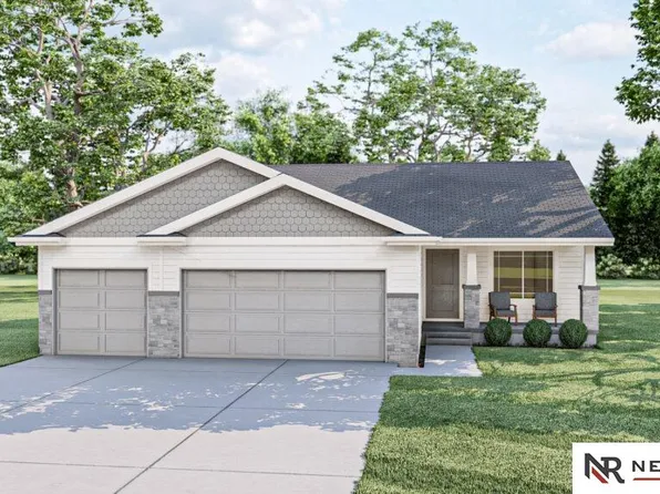 17618 Hanover St, Bennington, NE 68007