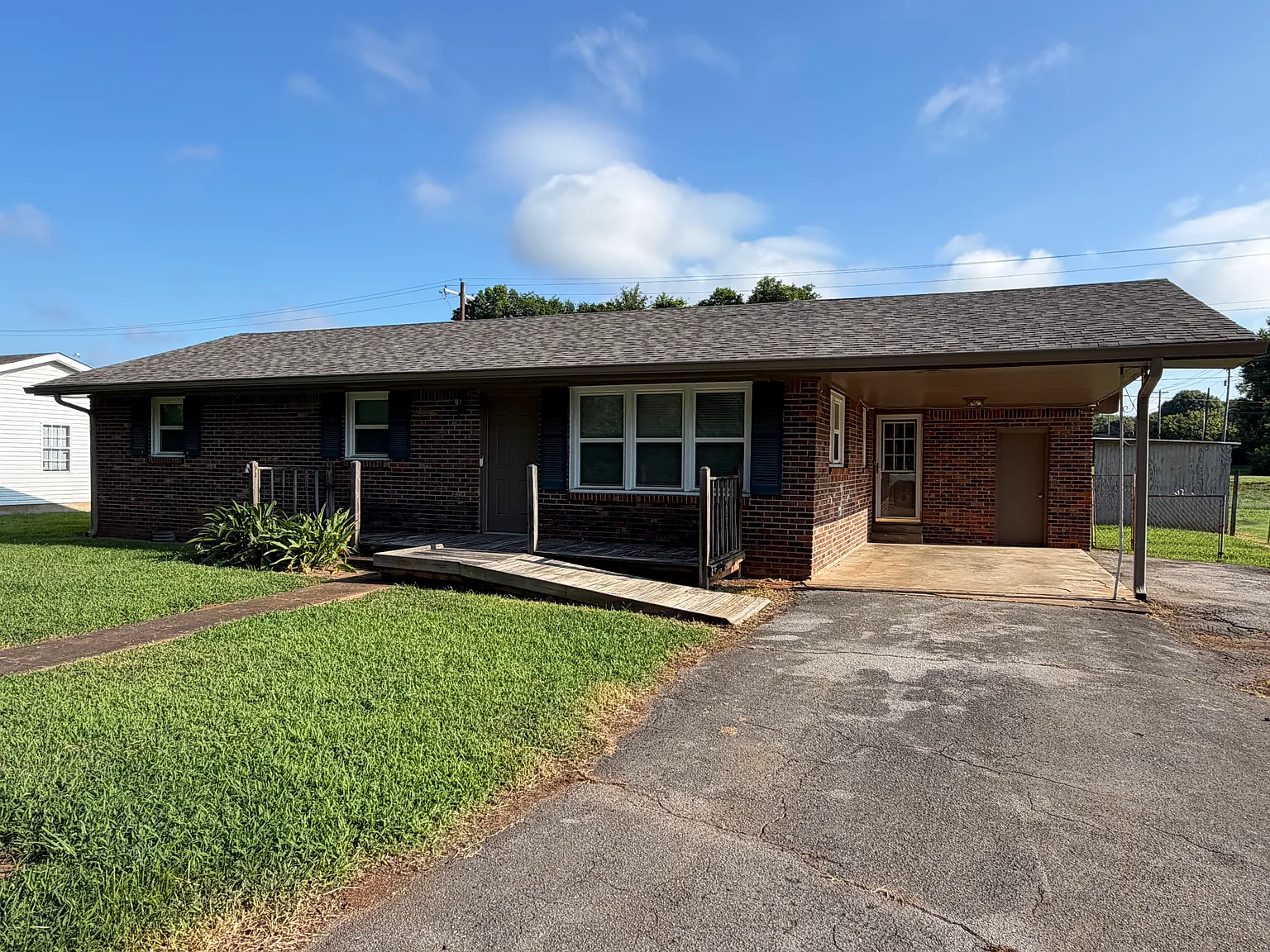 3 bed, 1523 sqft, $1,400 — Photo 2