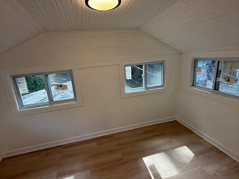 3639 Agnes Ave — Photo 10
