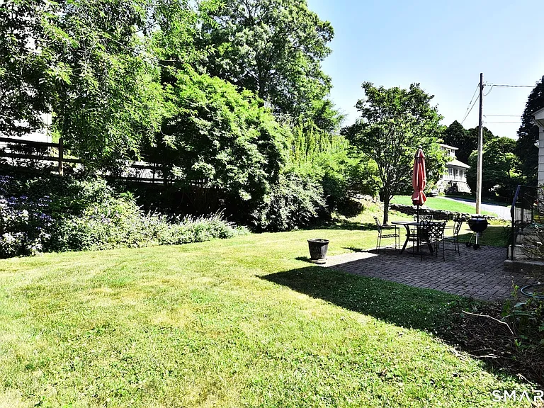 1030 Jennings Rd — Photo 16