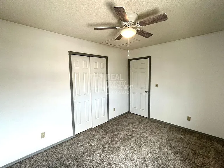 8120 Postrock Dr — Photo 10