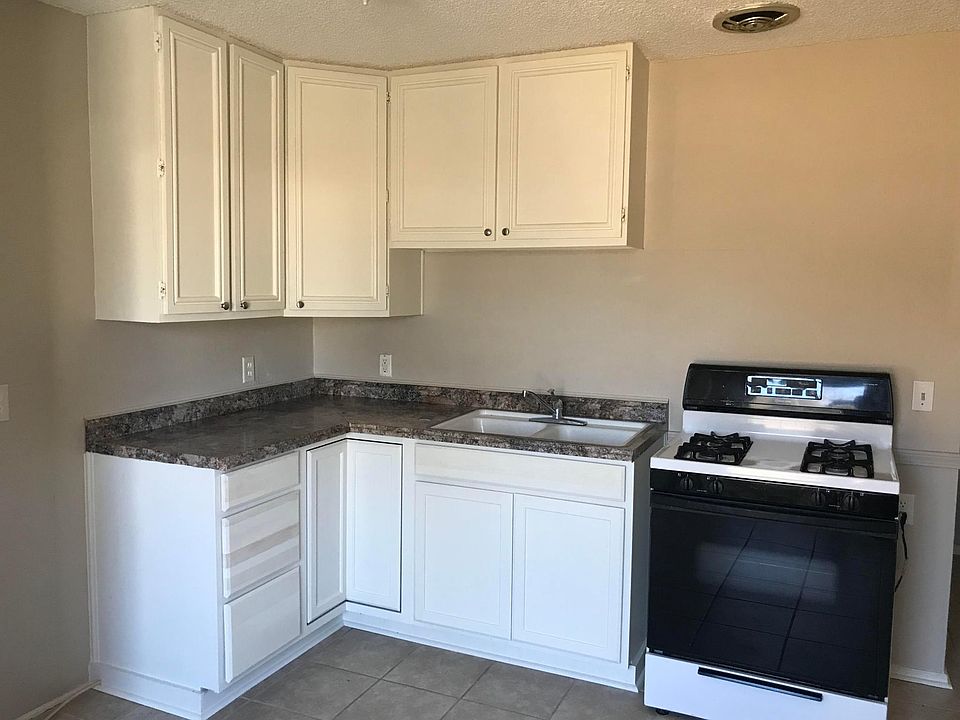 2nd image of 2536 Eastgate Dr