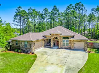 348 Concert Ct, Freeport, FL 32439