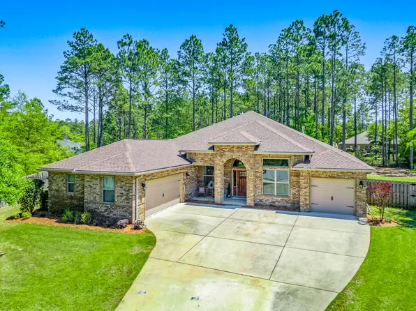 348 Concert Ct, Freeport, FL 32439