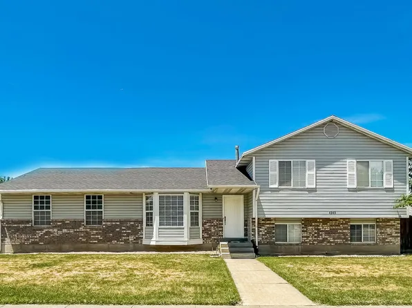 4949 S 2925 W, Roy, UT 84067