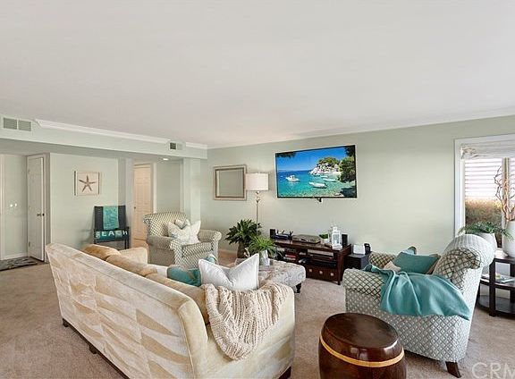 Very Open Concept Floor Plan with Loads of Natural Light. Single Level Living at the Beach.