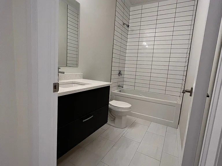 25 Isherwood Ave #D062 — Photo 20