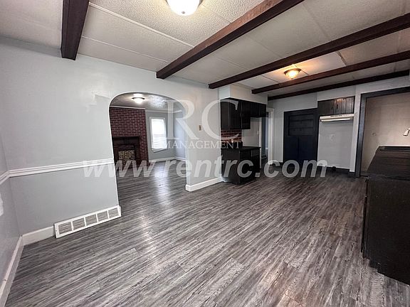 2nd image of 1317 Grant St