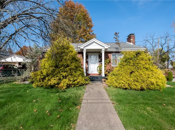 16 Moninger Ave, Houston, PA 15342