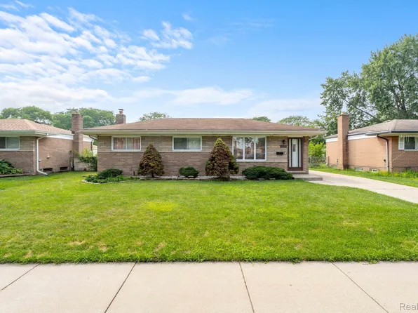 32257 Wareham Dr, Warren, MI 48092