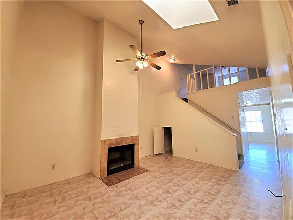 2nd image of 3028 N Bell Ave