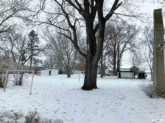 5th image of 104 2nd St