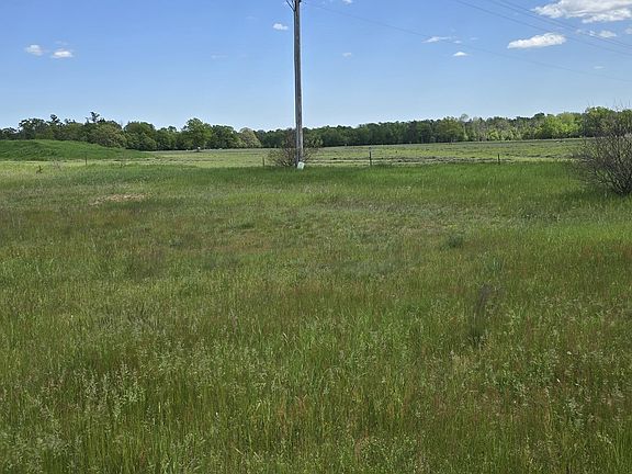 3rd image of V/l 1.85 A Country Village Ln