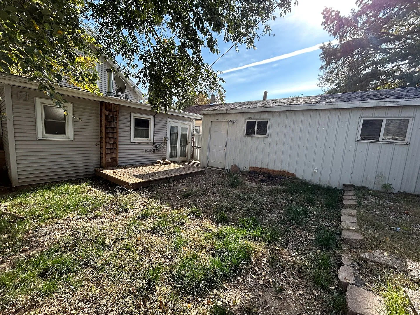 Affordable 3 Bedroom Home With Garage! Open House Monday! — Photo 4