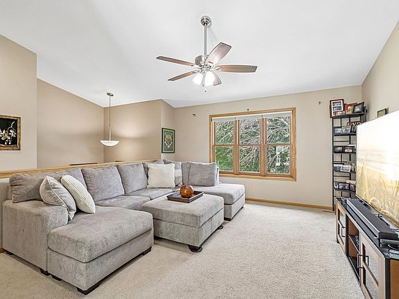5th image of 6 Weir Cir