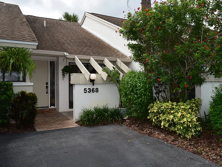 5368 Myrtle Wood — Photo 36