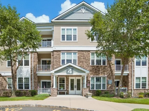 4108 Hoover Ln, Wharton, NJ 07885