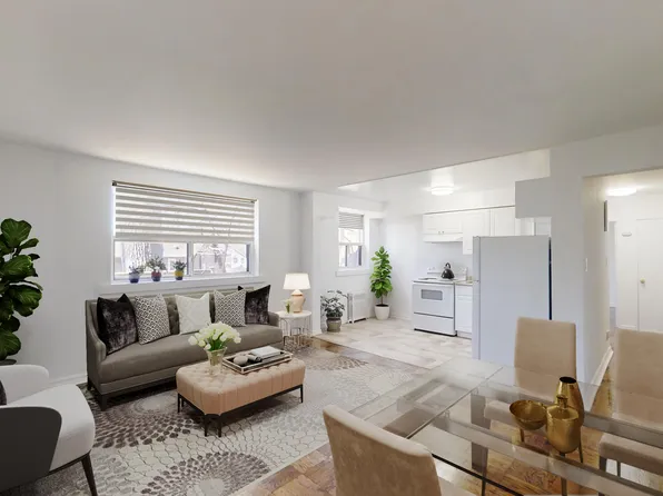 474 Kingston Rd #301, Toronto, ON M4L 1V3