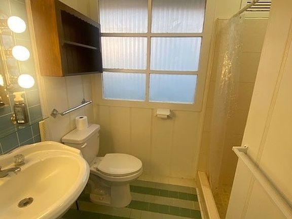 4th image of 99-1215 Aiea Heights Dr