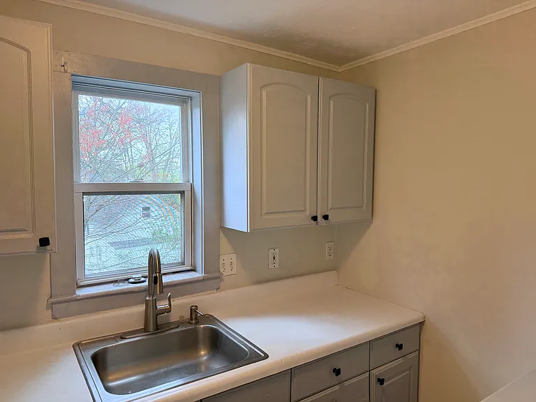 8 Winnemay St #2 — Photo 7