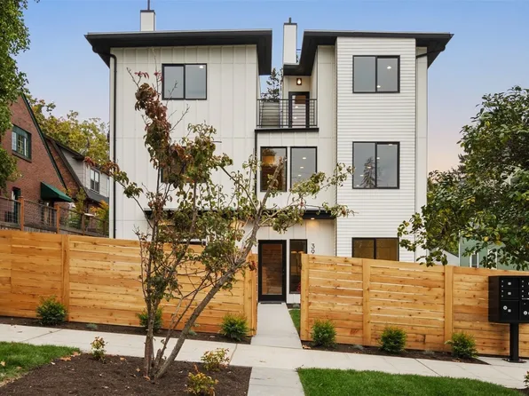 3934 Corliss Avenue N, Seattle, WA 98103