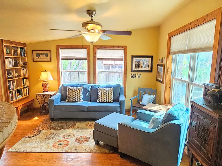 905 Tanglewood Ln — Photo 10
