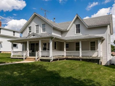 211 N Ford St, Anamosa, IA, 52205