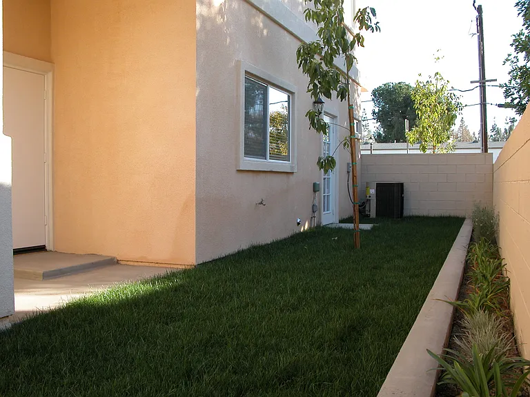 8080 Artesia Blvd — Photo 10