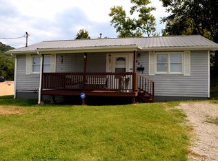 623 Cantrill St, Irvine, KY 40336