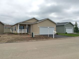 1402 Equestrian Dr, Grayslake, IL 60030
