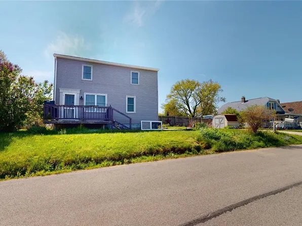 2103 W 33rd St, Erie, PA 16508