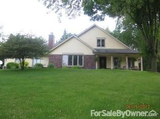 937 Arlyne Ct, Brookfield, WI 53045