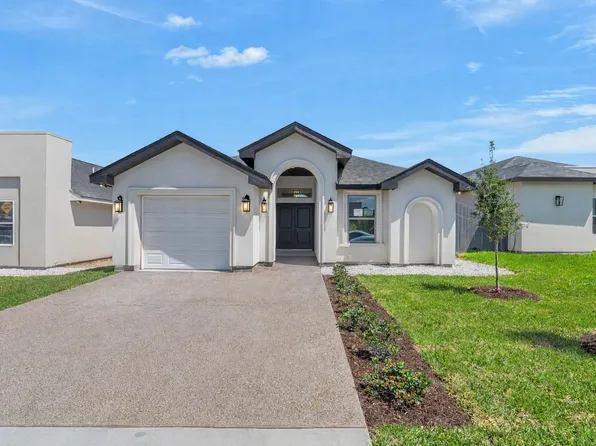 1413 Los Estribos Dr, Laredo, TX 78046