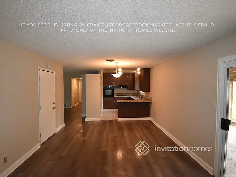 2365 La Loma Dr — Photo 5