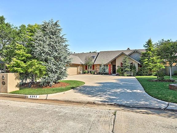 2nd image of 3341 Rosewood Ln
