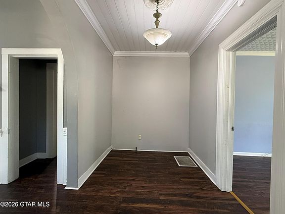 2nd image of 156 E Church St