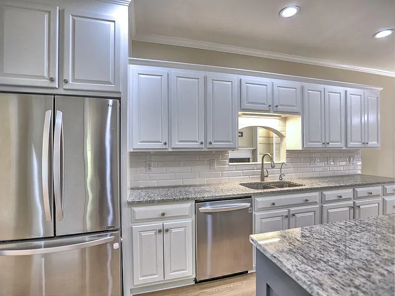 3237 Waldwick Way SE — Photo 7