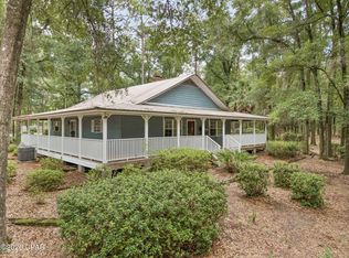1576 Bass Rd, Caryville, FL 32427
