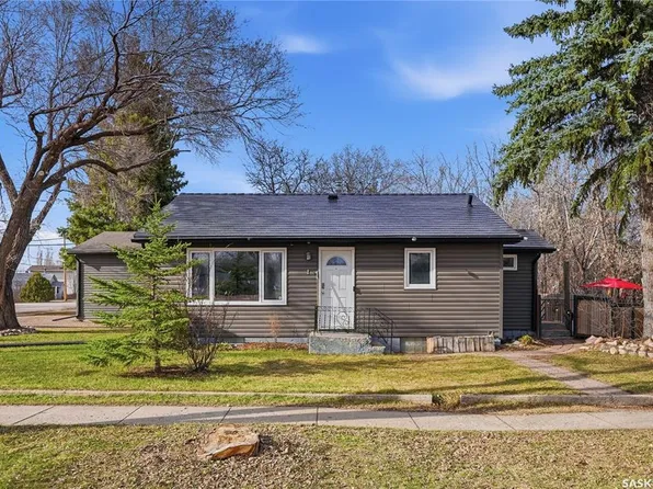 1 2nd STREET E, Langham, SK S0K 2L0