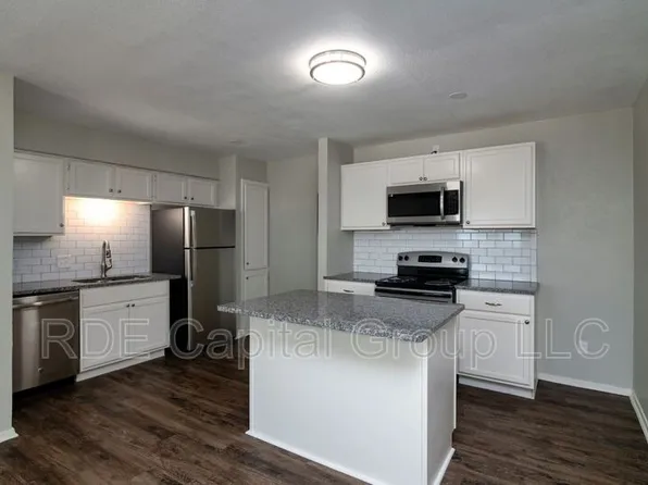 8045 W Elizabeth Ln APT 222, Fort Worth, TX 76116
